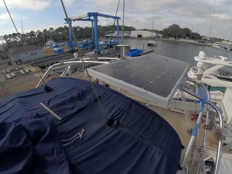 Slide: The Image of Island Packet 370 2005 - 5991842