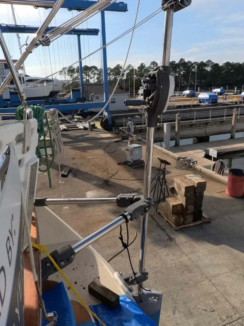 Slide: The Image of Island Packet 370 2005 - 5991848