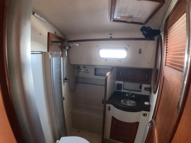 Slide: The Image of Island Packet 370 2005 - 5991819