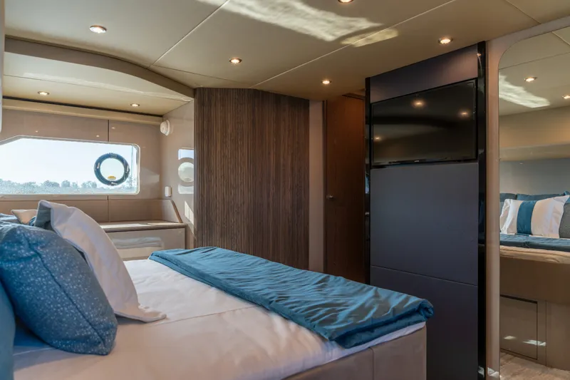 Slide: The Image of Cruisers 50 FLY 2026 - 6069089