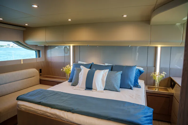 Slide: The Image of Cruisers 50 FLY 2026 - 6069052