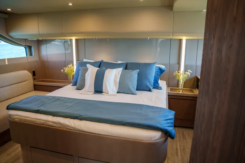 Slide: The Image of Cruisers 50 FLY 2026 - 6069053