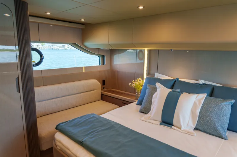 Slide: The Image of Cruisers 50 FLY 2026 - 6069055