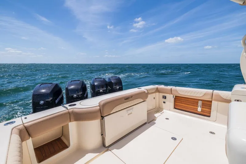 Slide: The Image of Scout 420 LXF 2016 - 5990224