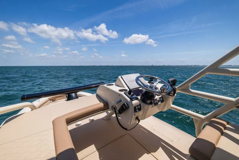 Slide: The Image of Scout 420 LXF 2016 - 5990249