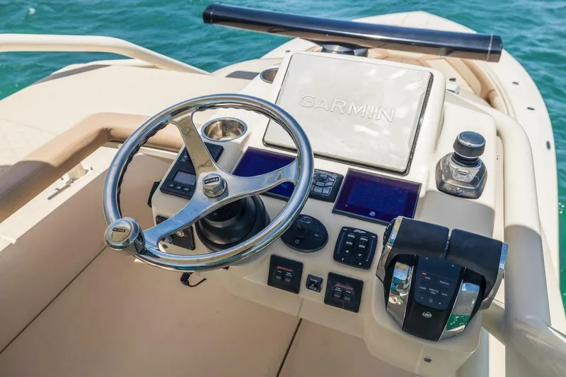 Slide: The Image of Scout 420 LXF 2016 - 5990253