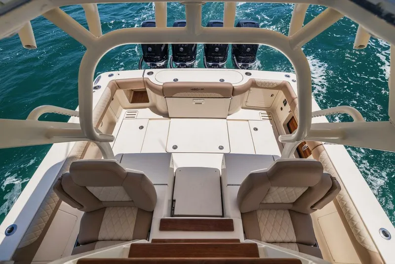 Slide: The Image of Scout 420 LXF 2016 - 5990256