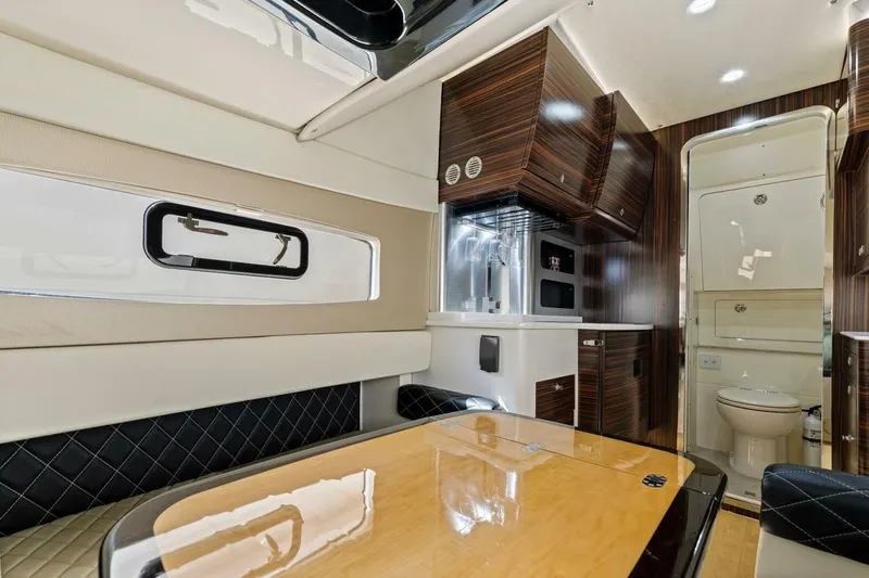 Slide: The Image of Scout 420 LXF 2016 - 5990328