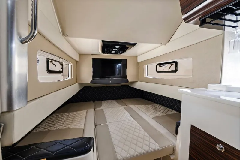 Slide: The Image of Scout 420 LXF 2016 - 5990334