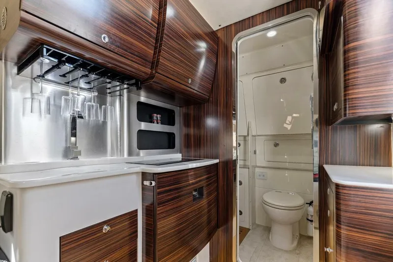 Slide: The Image of Scout 420 LXF 2016 - 5990338