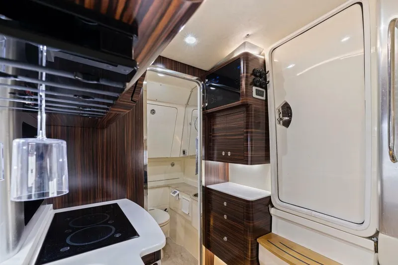 Slide: The Image of Scout 420 LXF 2016 - 5990341