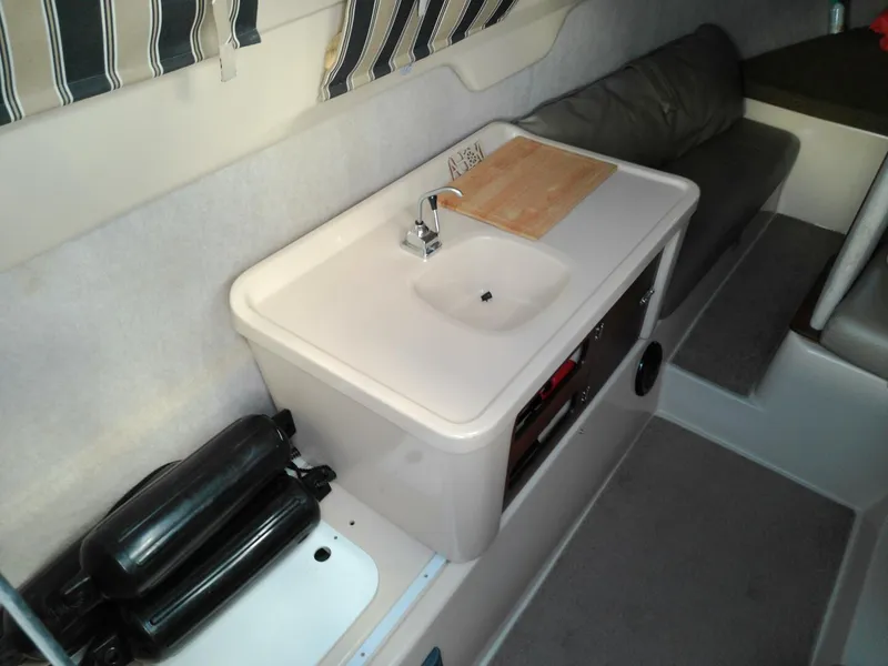 Slide: The Image of Macgregor 26 2010 - 5986308