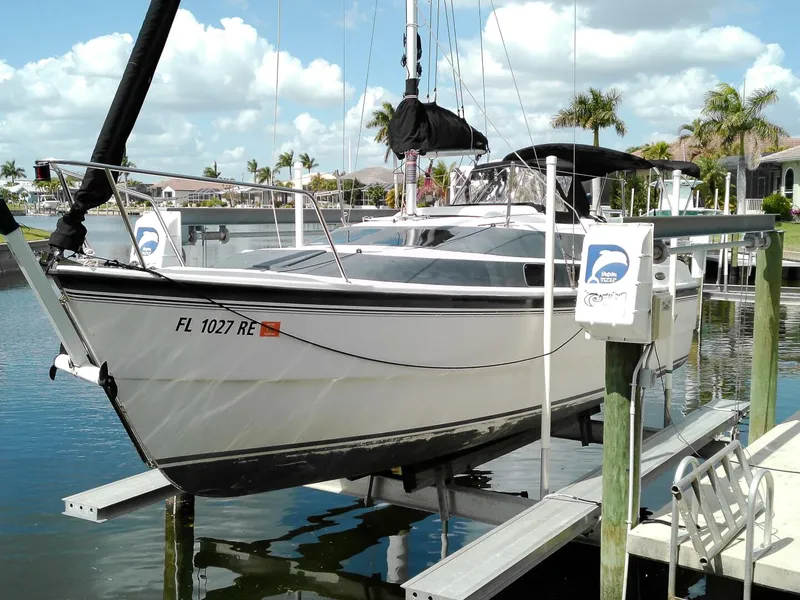 Slide: The Image of Macgregor 26 2010 - 5986293