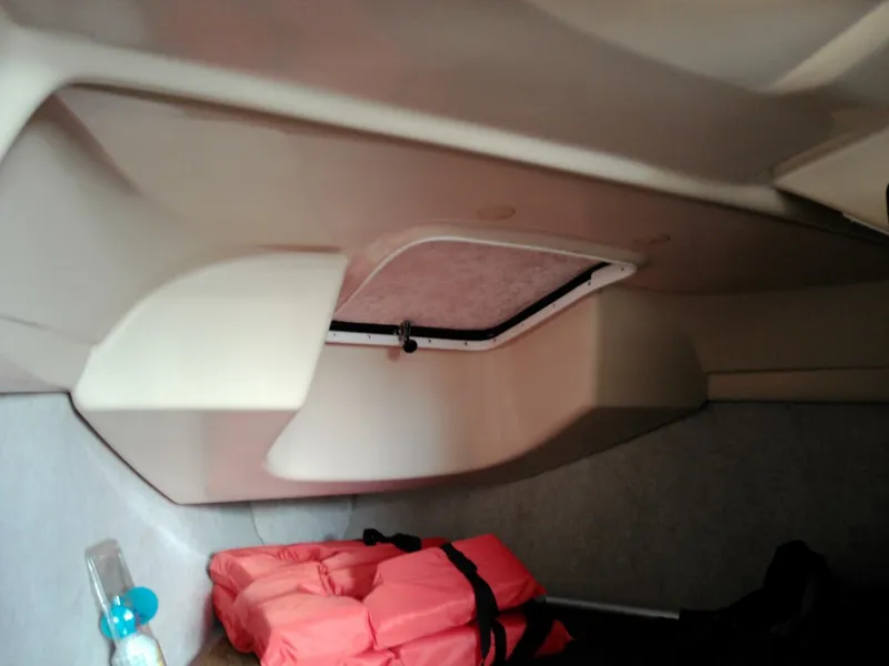 Slide: The Image of Macgregor 26 2010 - 5986318