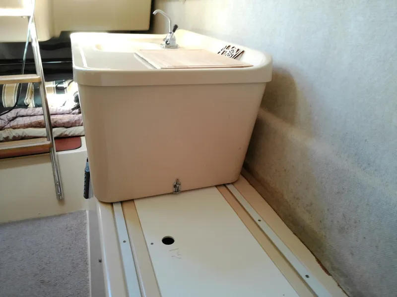 Slide: The Image of Macgregor 26 2010 - 5986325