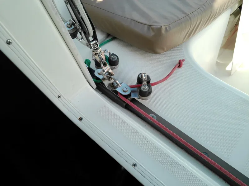 Slide: The Image of Macgregor 26 2010 - 5986327