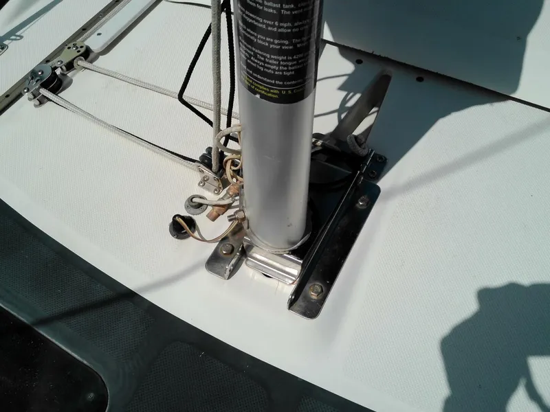 Slide: The Image of Macgregor 26 2010 - 5986336