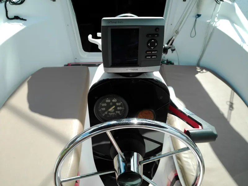 Slide: The Image of Macgregor 26 2010 - 5986342