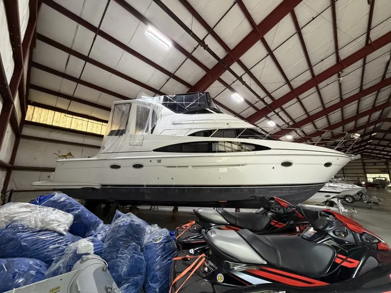 Slide: The Image of Carver Yachts 444 Motor Yacht 2001 - 6482571