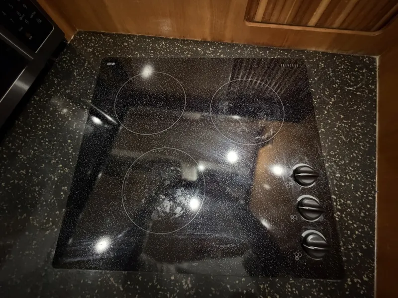 Slide: The Image of Carver Yachts 444 Motor Yacht 2001 - 6004969