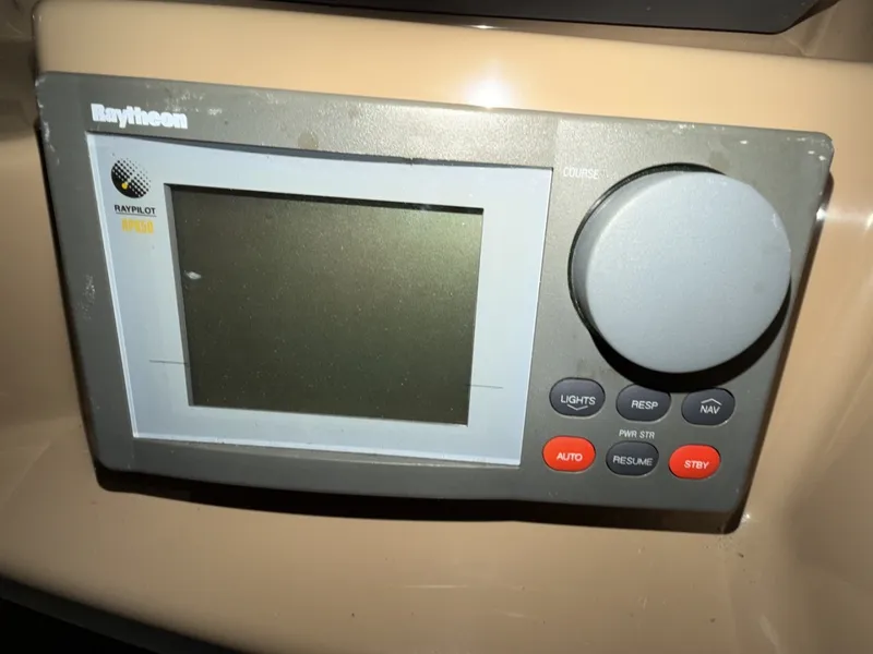 Slide: The Image of Carver Yachts 444 Motor Yacht 2001 - 6004953