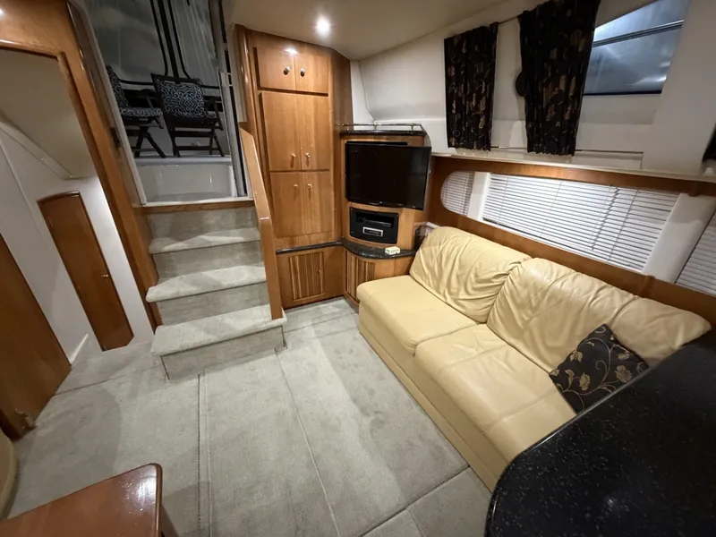 Slide: The Image of Carver Yachts 444 Motor Yacht 2001 - 6004961