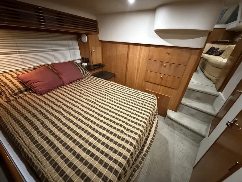 Slide: The Image of Carver Yachts 444 Motor Yacht 2001 - 6004956