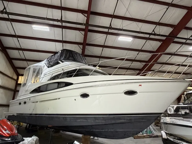 Slide: The Image of Carver Yachts 444 Motor Yacht 2001 - 6482570
