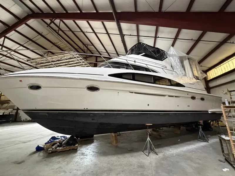 Slide: The Image of Carver Yachts 444 Motor Yacht 2001 - 6482569