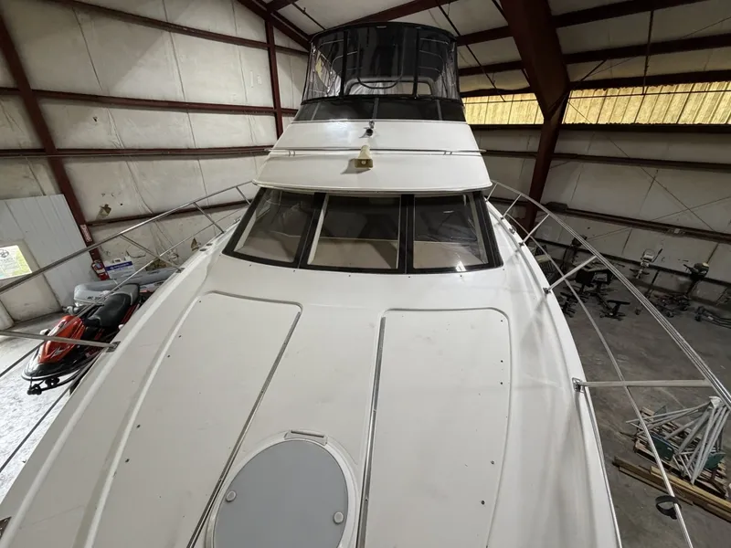 Slide: The Image of Carver Yachts 444 Motor Yacht 2001 - 6482563