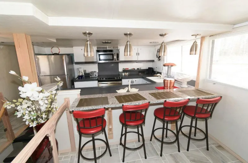 Slide: The Image of Broward Raised Pilothouse 1984 - 5986506