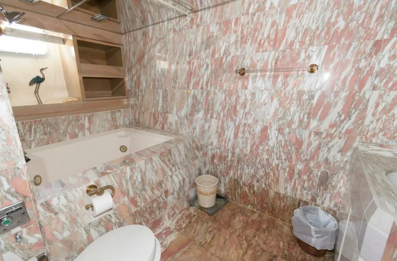 Slide: The Image of Broward Raised Pilothouse 1984 - 5986520