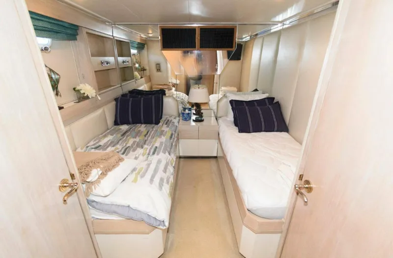 Slide: The Image of Broward Raised Pilothouse 1984 - 5986521