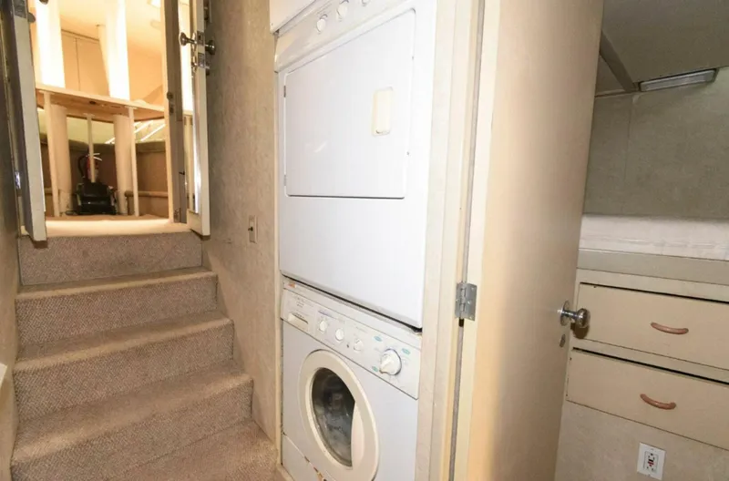 Slide: The Image of Broward Raised Pilothouse 1984 - 5986524