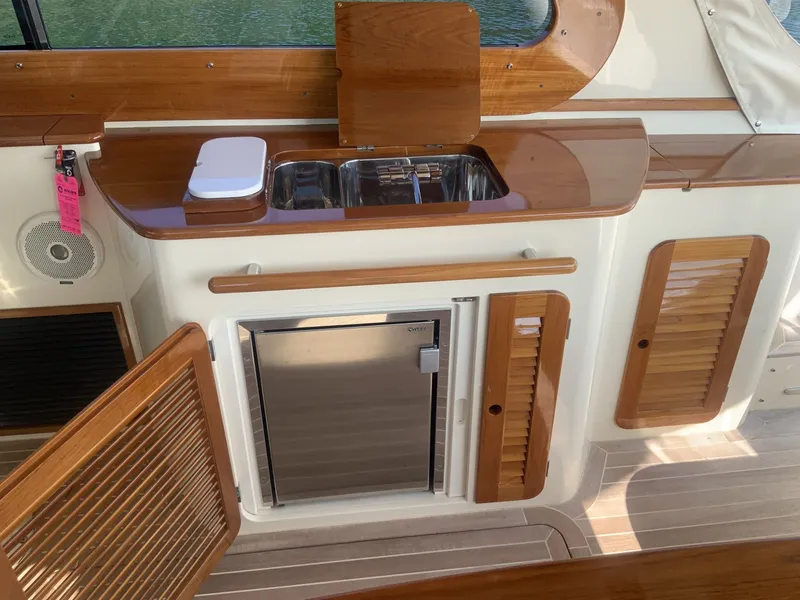 Slide: The Image of Hinckley Yachts PB40 2019 - 6887530