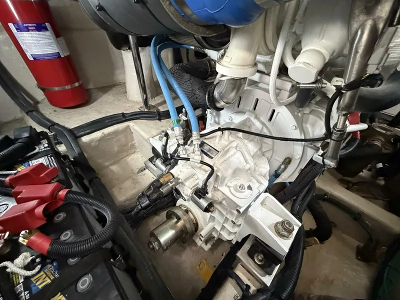 Slide: The Image of Sea Ray 400 Sundancer 2017 - 5986820