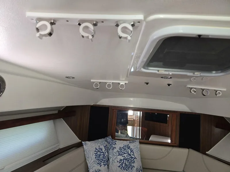 Slide: The Image of Pursuit 355 Offshore 2019 - 6111318