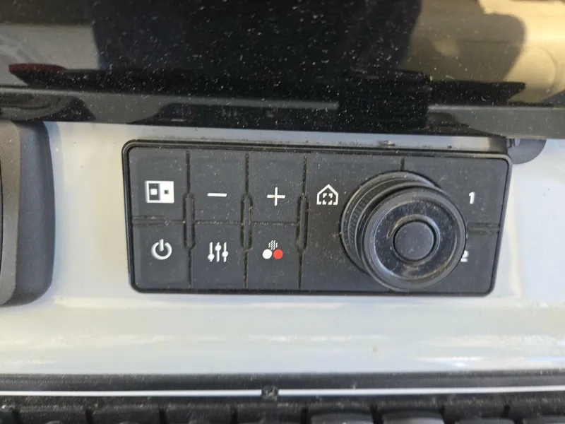 Slide: The Image of Pursuit 355 Offshore 2019 - 6111334