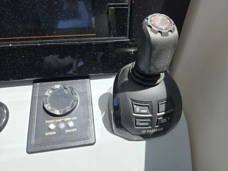Slide: The Image of Pursuit 355 Offshore 2019 - 6111337