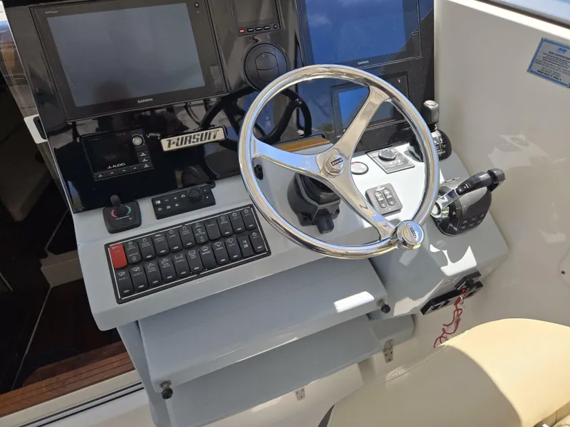 Slide: The Image of Pursuit 355 Offshore 2019 - 6111346