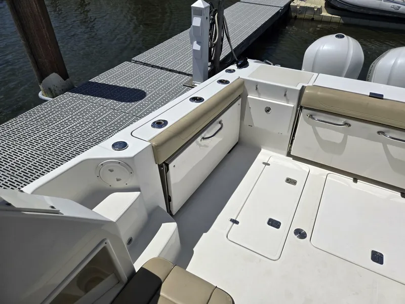 Slide: The Image of Pursuit 355 Offshore 2019 - 6111359