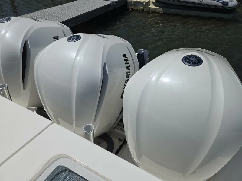 Slide: The Image of Pursuit 355 Offshore 2019 - 6111371
