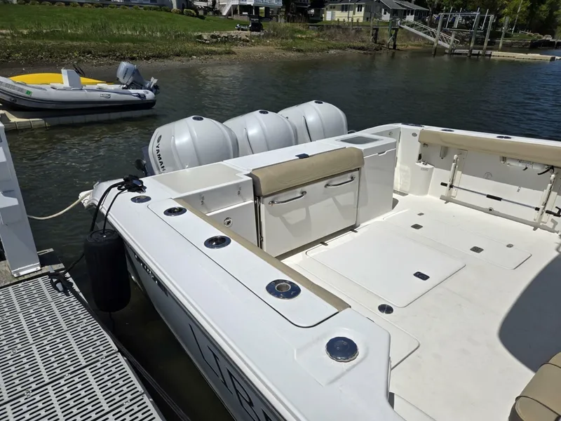 Slide: The Image of Pursuit 355 Offshore 2019 - 6111374