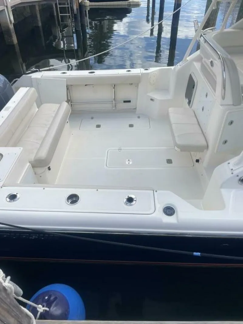 Slide: The Image of Pursuit OS 315 2014 - 5988900