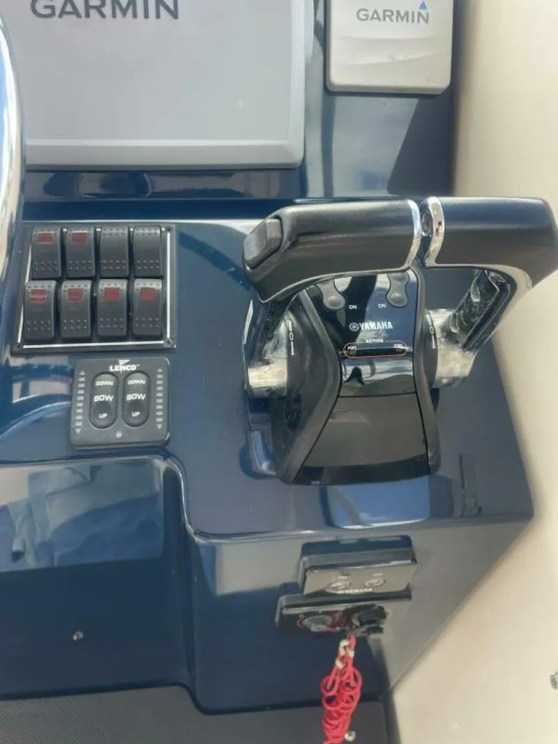 Slide: The Image of Pursuit OS 315 2014 - 5988890