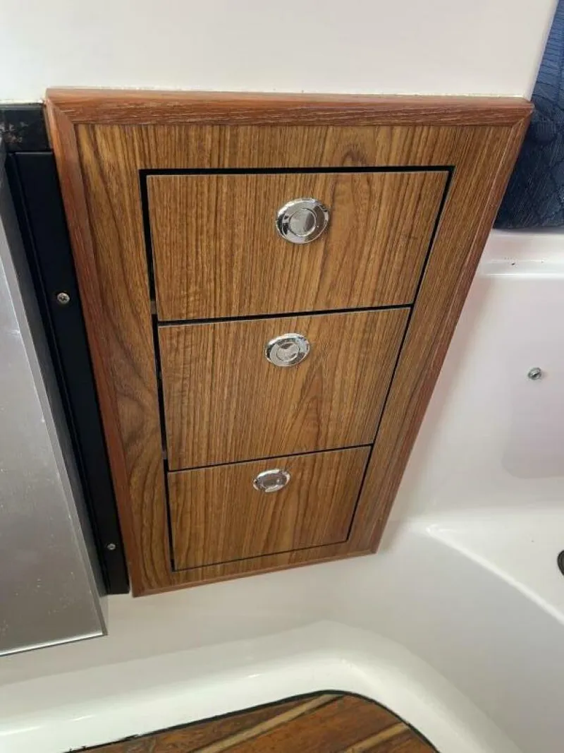 Slide: The Image of Pursuit OS 315 2014 - 5988877