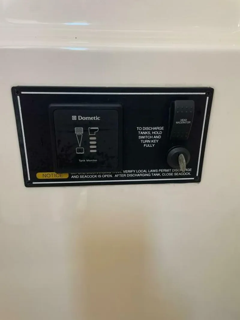 Slide: The Image of Pursuit OS 315 2014 - 5988879