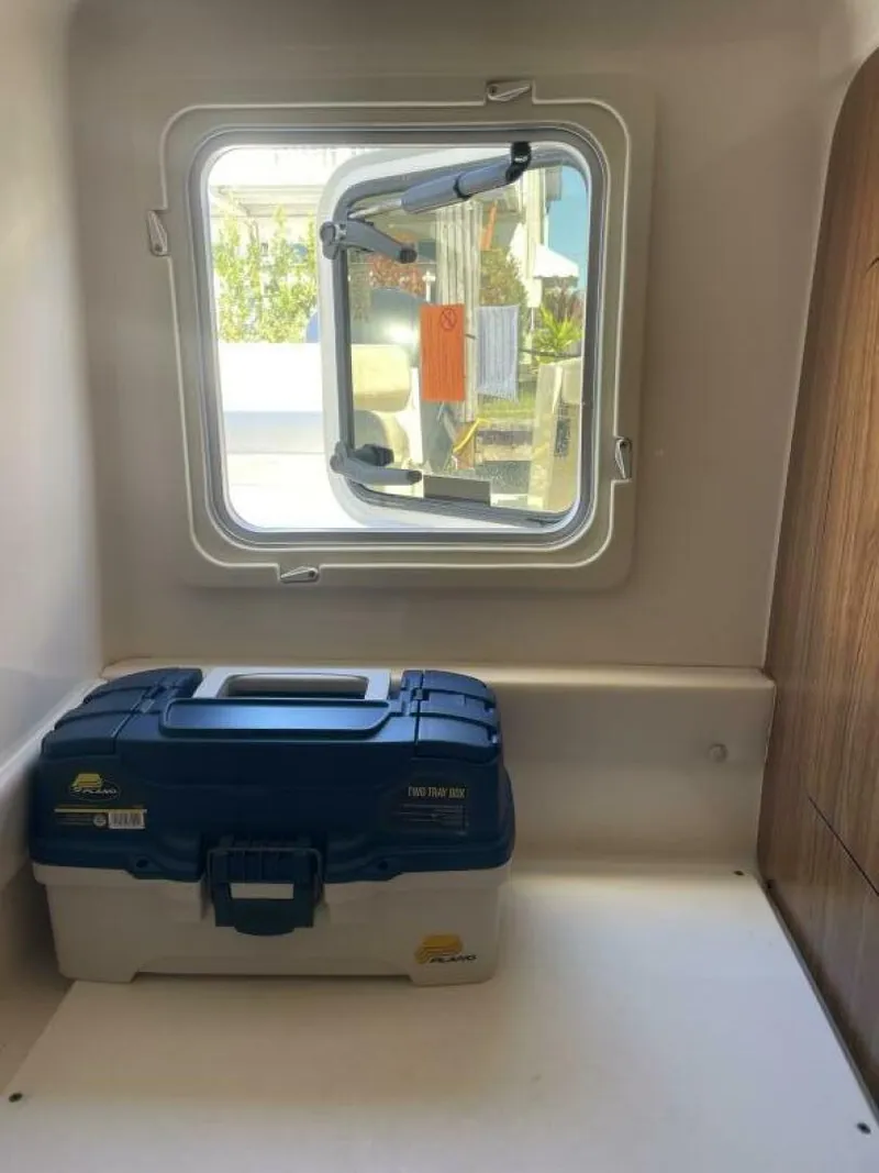 Slide: The Image of Pursuit OS 315 2014 - 5988906