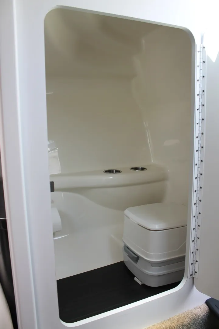 Slide: The Image of Formula 35 2016 - 6011292