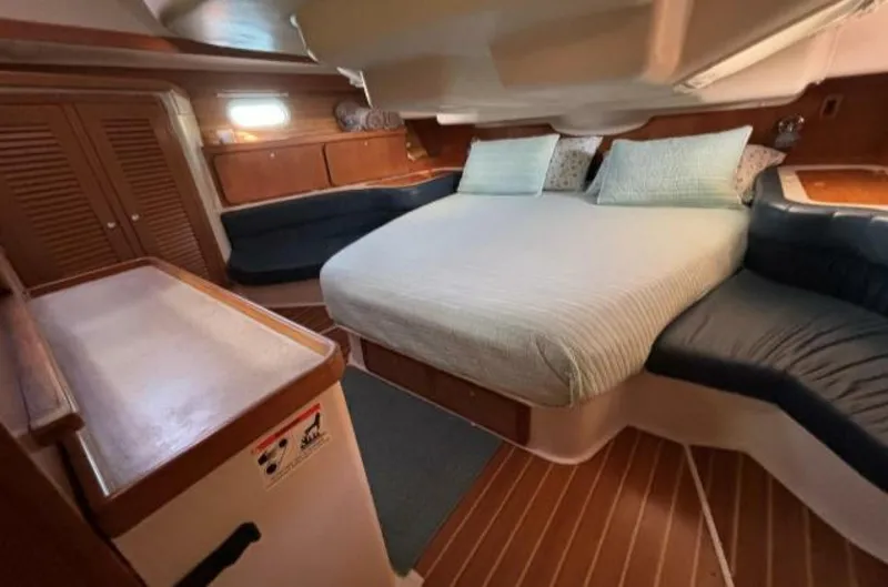 Slide: The Image of Catalina 400 2004 - 5987816